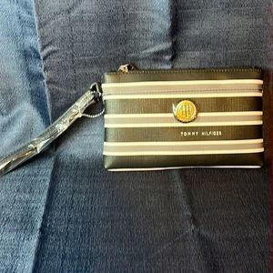 BNWT Tommy‎ Hilfiger Clutch Wristlet